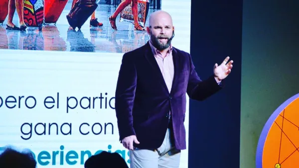 Alejandro Lanuque, conferencista para eventos corporativos sobre Liderazgo en la era de la IA